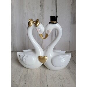 Cashmere cupcakes swan groom bride bird white heart Valentine home